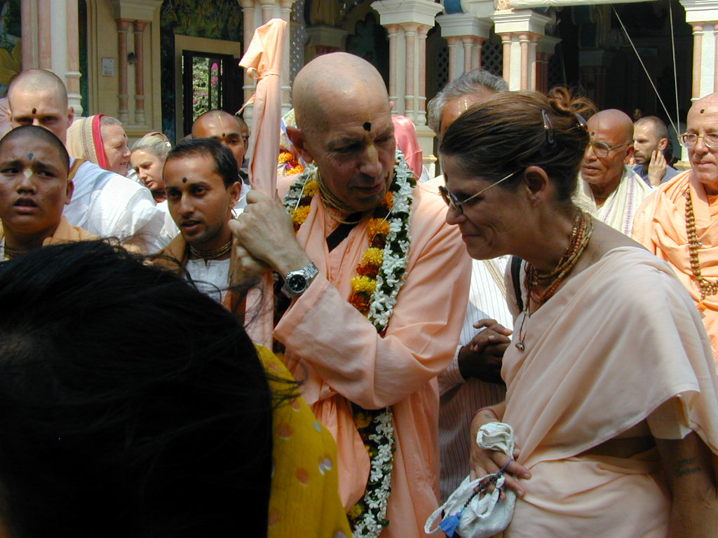 Maharaja speaking with Her Grace Malini Prabhu